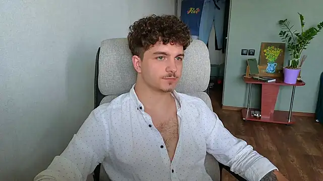Remy_Miles webcam