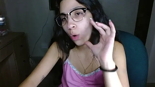 mia__lopez_