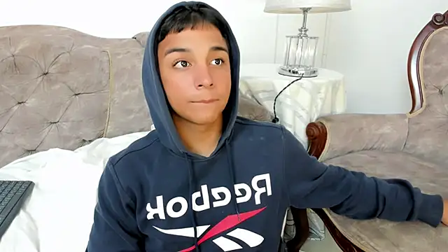 Seductivo_jr live sex cam