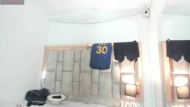 Titan_Moreno_ webcam
