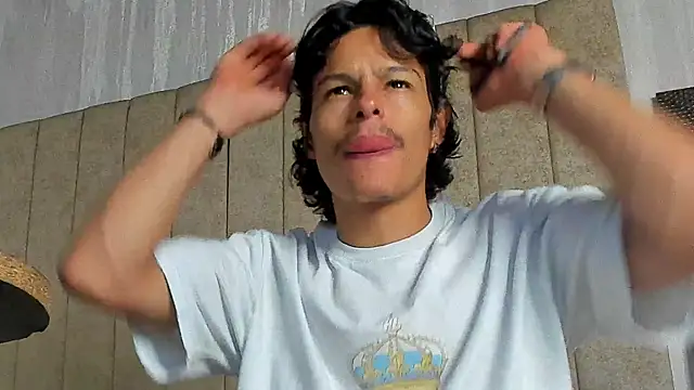 tommyhot7 webcam