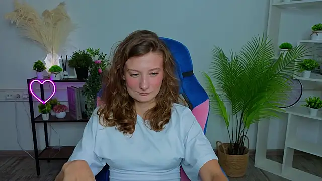 EliseWeeks webcam