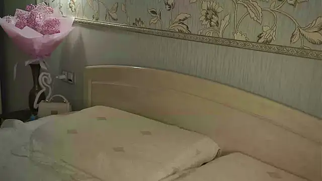 QuennaCoote webcam