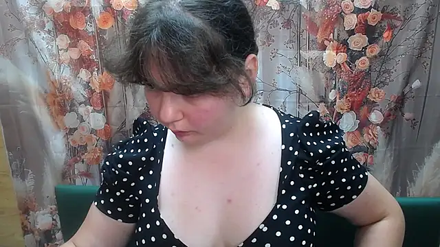 neonilalisova - NeonilaLisova's free webcam - UK Sex Cams