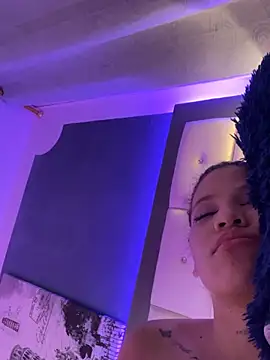 RED_VIOLETH webcam