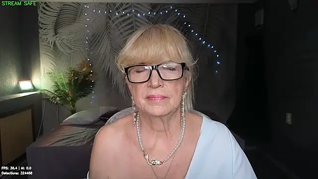 Dr_Mireille webcam