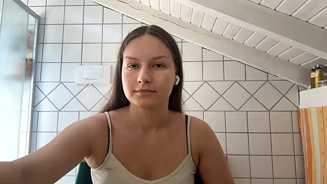 ShaylaChong webcam