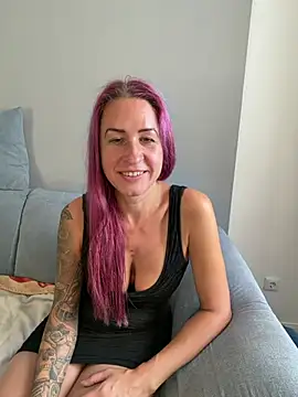 germanmilfjasmin - GermanMilfJasmin's free webcam - UK Sex Cams