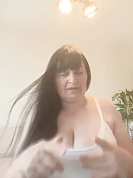 Women-pleasures live cam on StripChat