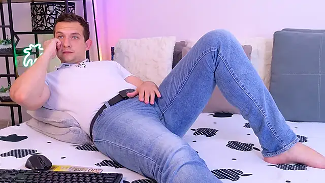 jimmy_doss (M young) - Touch me!!!! Make me horny and Cum!!!