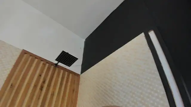 Yeidonn Live Web Cam Show