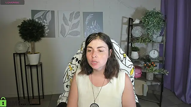 MartaEdams webcam