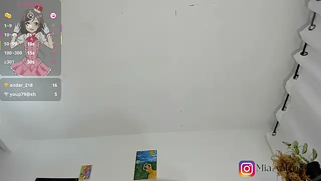 Mia-Valeria- webcam