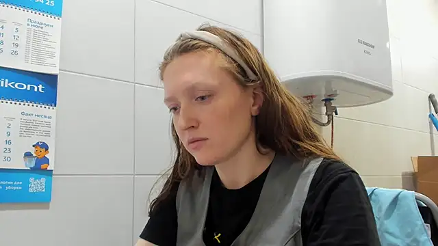 Holistic_woman webcam