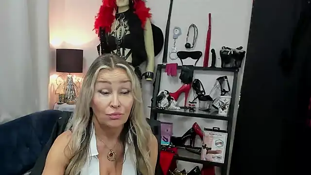 crystaLUX webcam