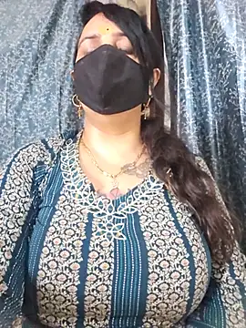 cute-tanvi live cam on StripChat