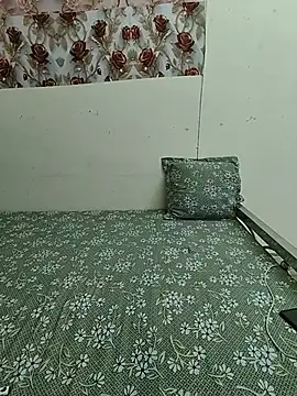 Cute_Kritika webcam