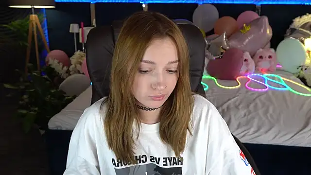 LizzaMoonn webcam