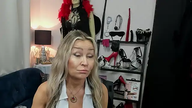 crystaLUX webcam