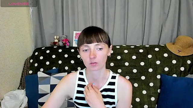 TayanaJons webcam