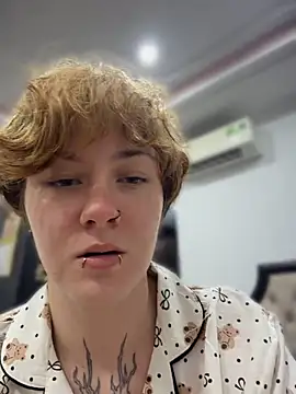 IceMur Live Web Cam Show