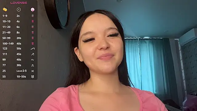 NikiGrandberry webcam