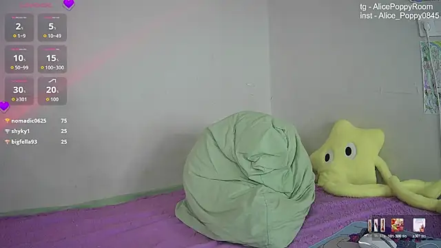 Agatha_Poppy webcam