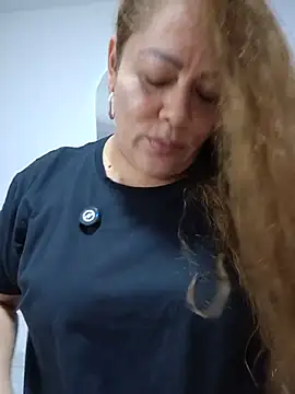 SluttyMilf79