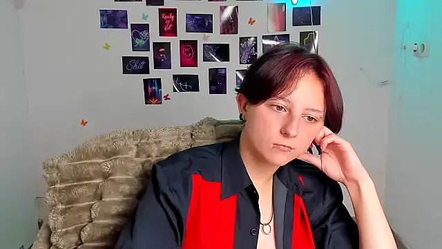 Dilara_Kiss_