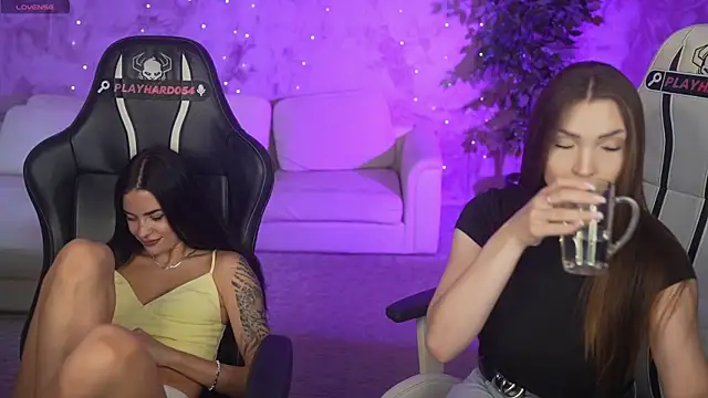 Billie054 webcam