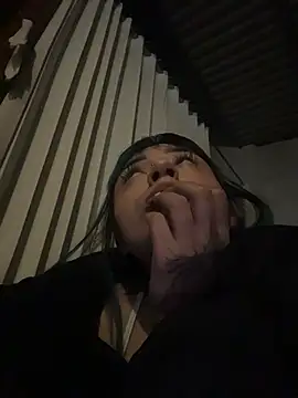 baby_akuma webcam