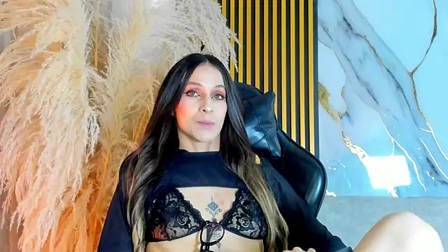 TinaJaneo_01 webcam