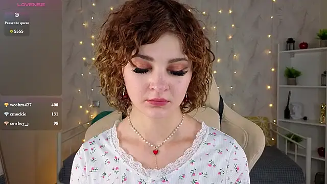 Kira__Fluffy webcam