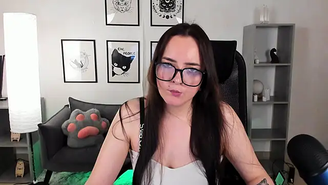 TiffanysGlow webcam