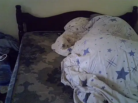 poojr2 webcam