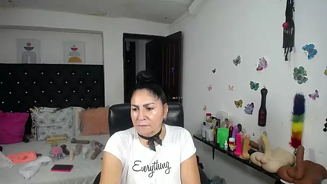 mature_bigboobs10 webcam