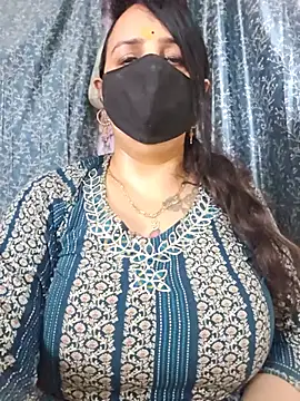 cute-tanvi live cam on StripChat