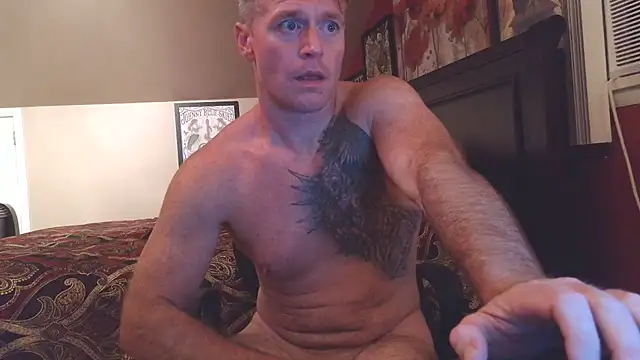 DILFiGuess1 live sex cam