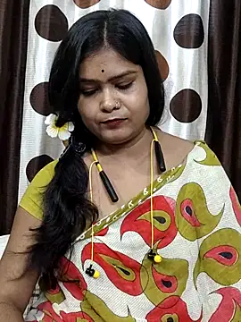 yoursweety09 live cam on StripChat