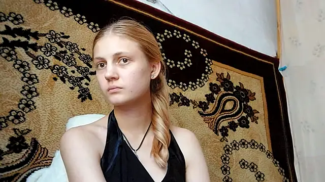 LunaLaday live cam on StripChat
