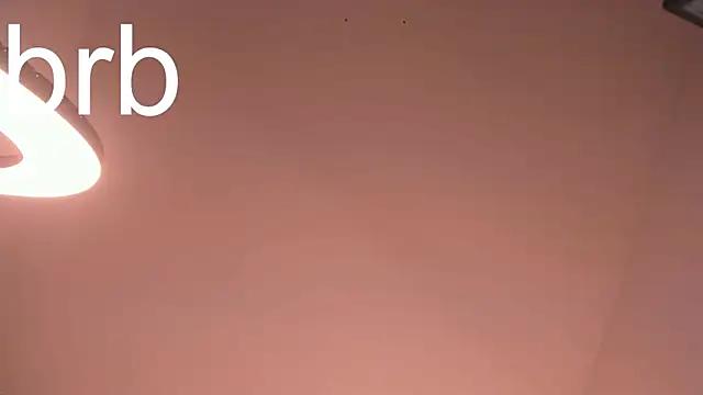CoralHollow live cam on StripChat