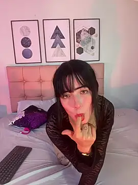 Marilyn_Rosex live cam on StripChat