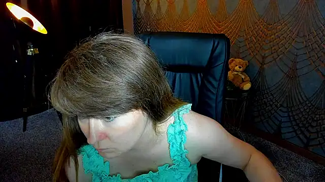 AlexaAmour live cam on StripChat