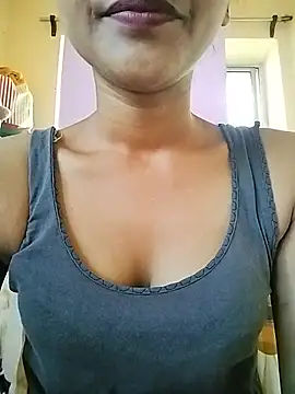 MISSQUEEN48 webcam