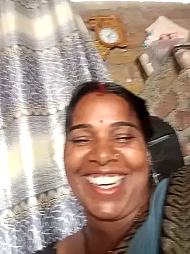 PUJA770 live cam on StripChat