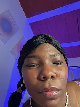 Elena_Taylor live cam on StripChat