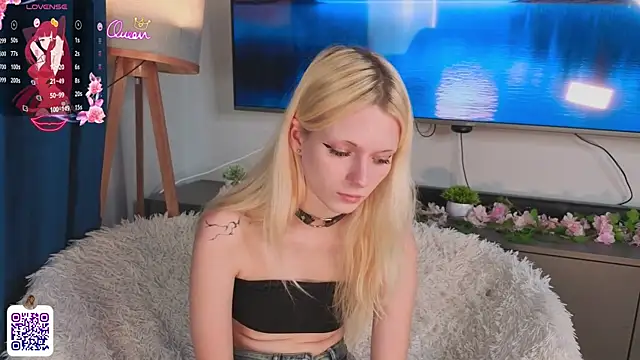 JuanaSumma webcam