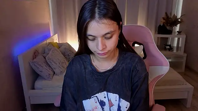 Kim_Bless webcam