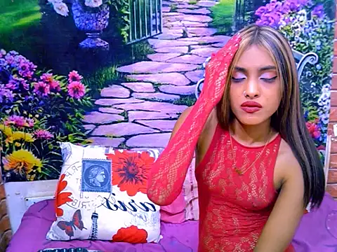 IndianPretty14u2Luv live cam on StripChat