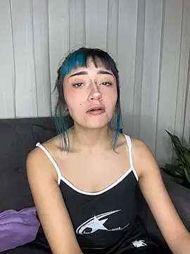 baby_akuma webcam